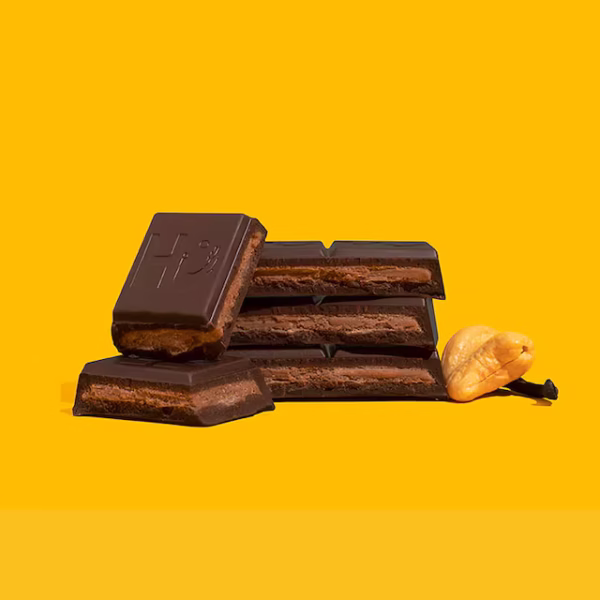 Hu Cashew Butter + Pure Vanilla Bean Dark Chocolate Bar 60g - Image 4