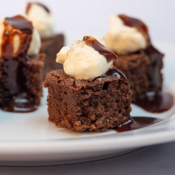 Go Low Baking Low Sugar & Keto Chocolate Brownie Bites Baking Mix 145g - Image 2