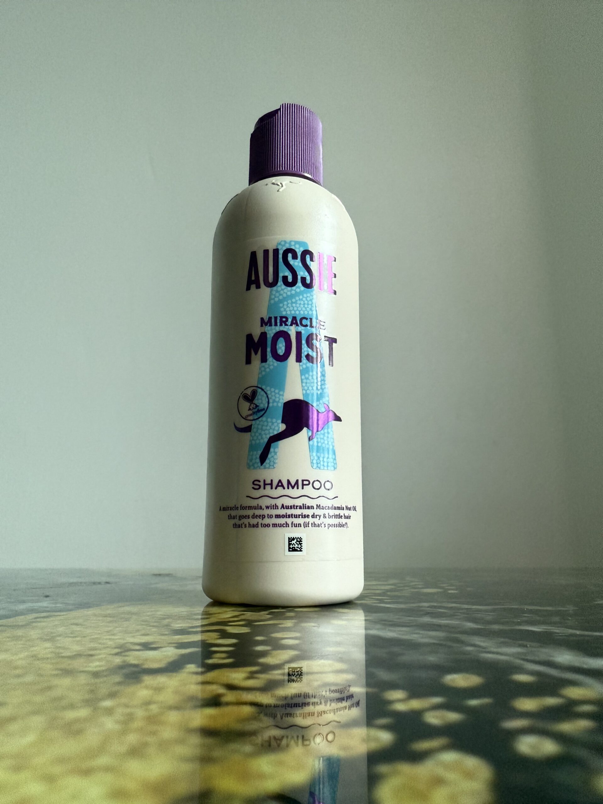 Aussie Miracle Moist Shampoo 250ml